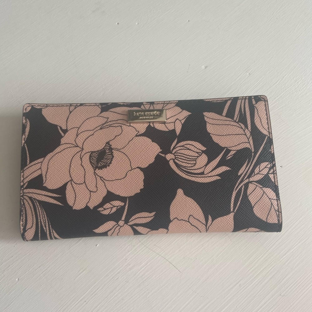 Kate Spade ♠️ Wallet